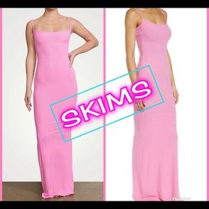 ❌SOLD❌💖SKIMS BUBBLEGUM PINK LOUNGE DRESS💖LIMITED EDITION💖